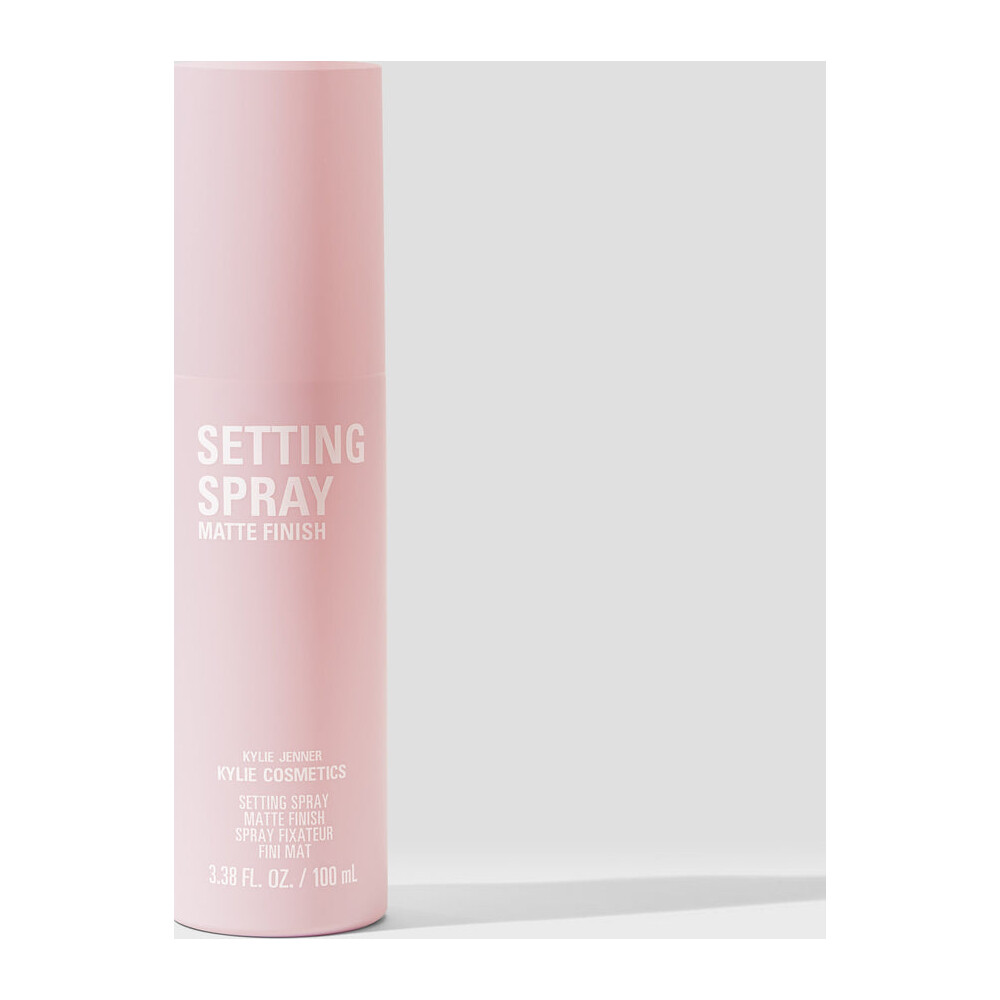 کرم پودر Kylie Cosmetics Setting Spray